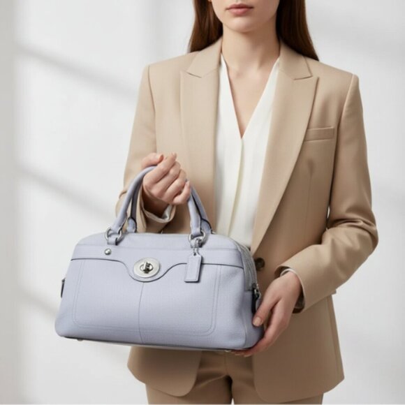 Coach Handbags - COACH Womens Lilac Leather Penelope Tote CN